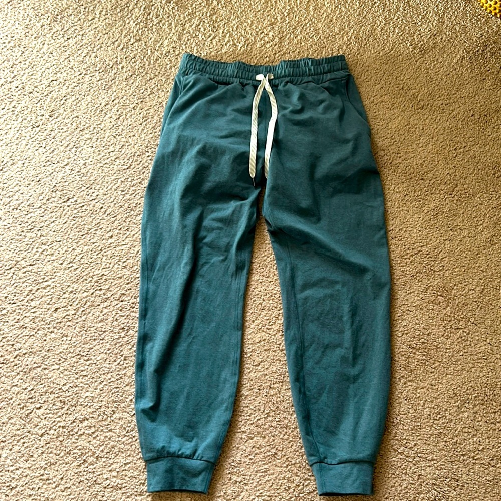 Vuori Performance Jogger